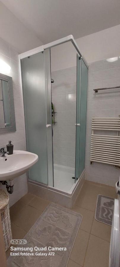 Beszedes-Lak, Aranypart Apartment Siófok Exterior foto